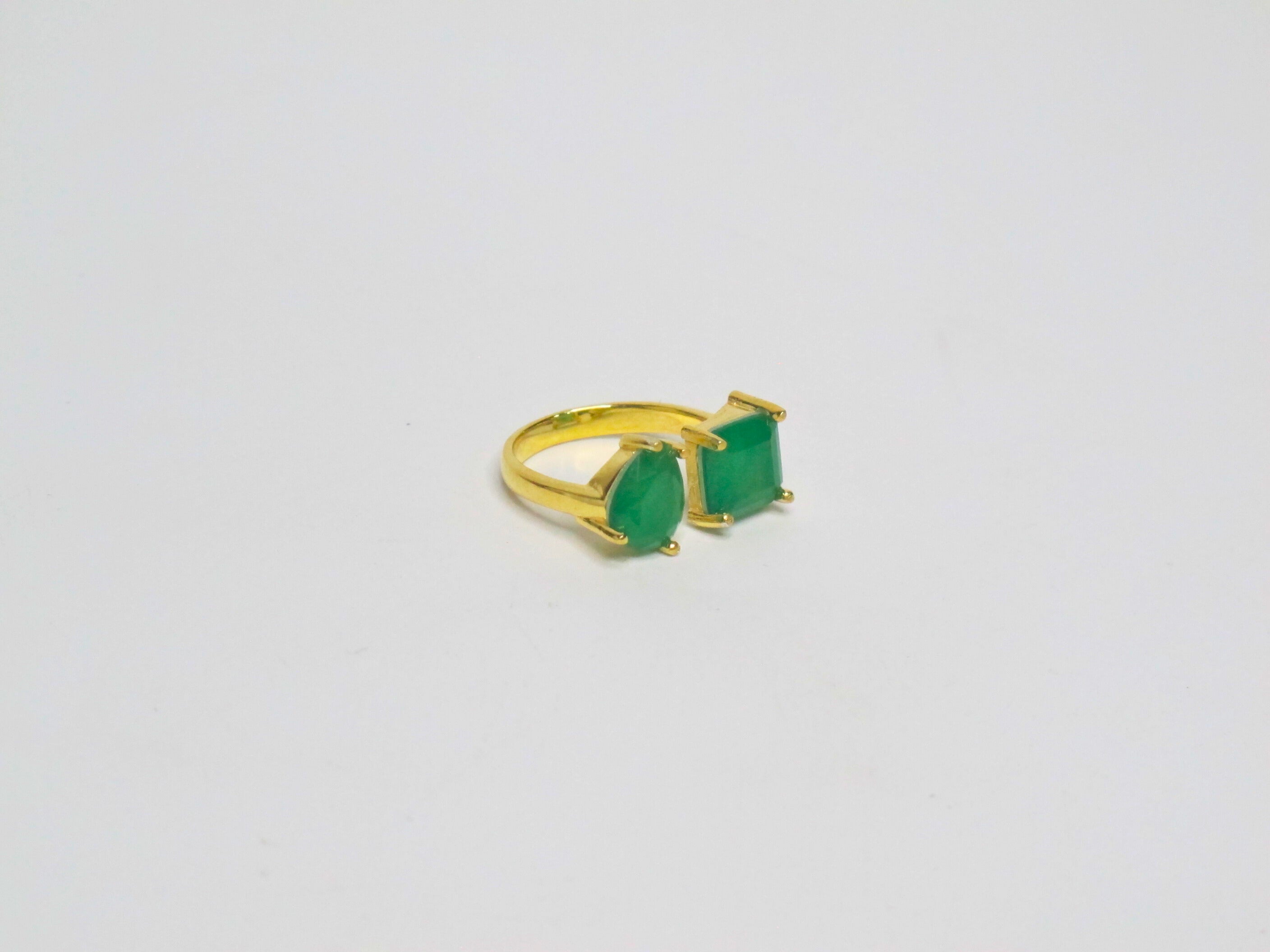 Anillo con circones Verdes