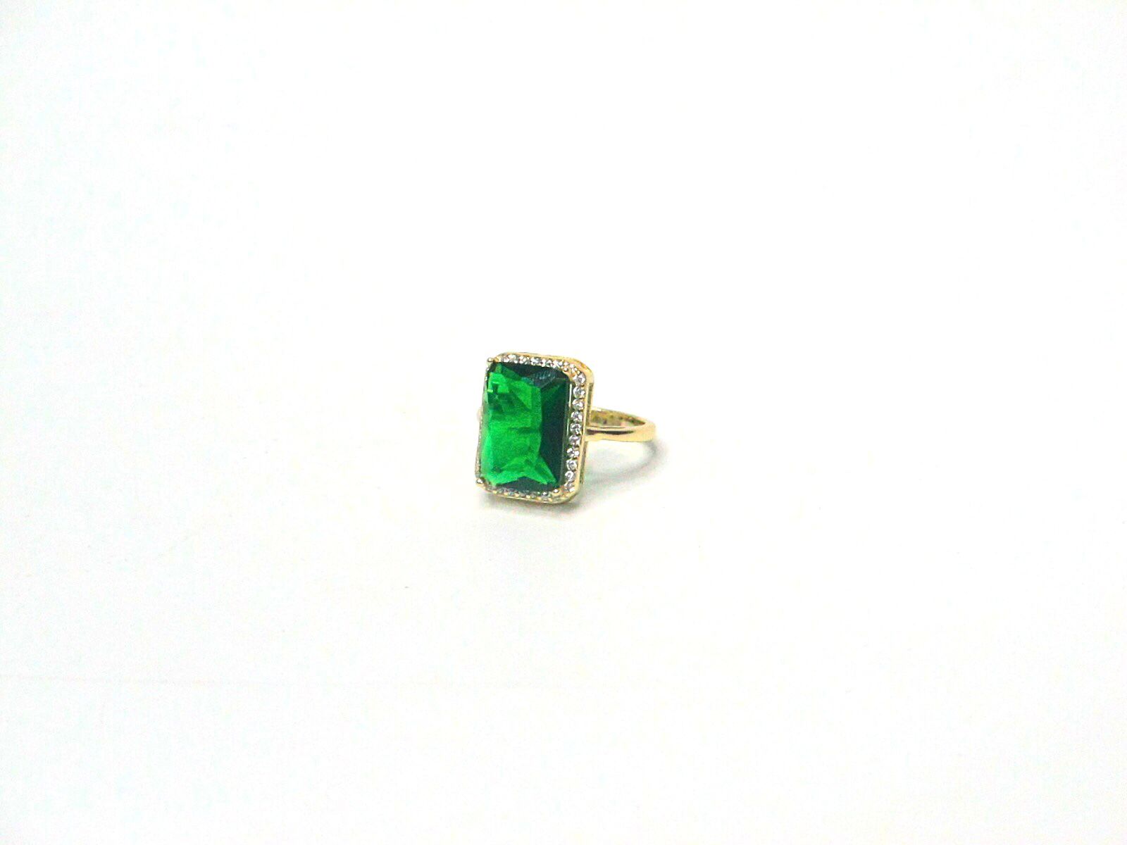 Anillo con circón verde